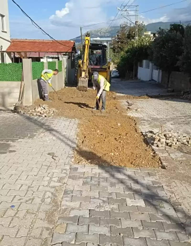 Samandağ Belediyesi Ekipleri Hummalı çalışmalarını Sürdürüyorlar 