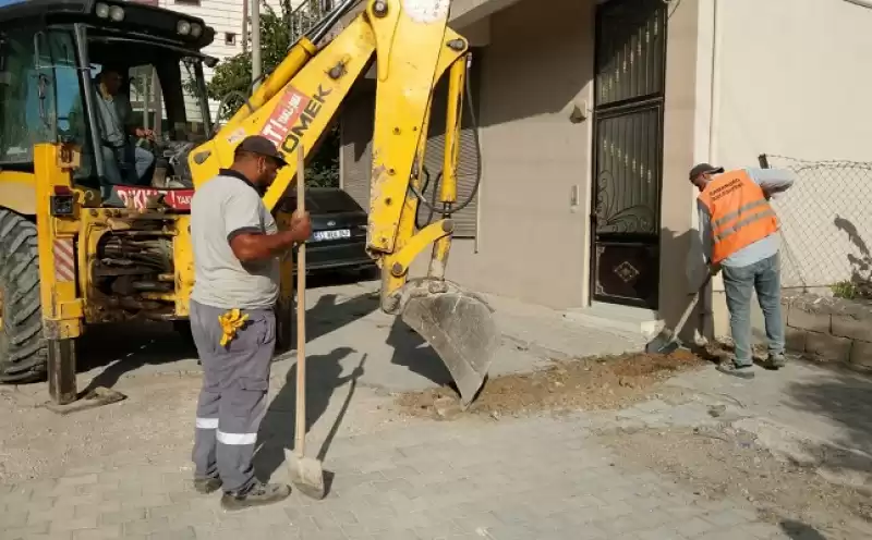 Samandağ Belediyesi Ekipleri Hummalı çalışmalarını Sürdürüyorlar 