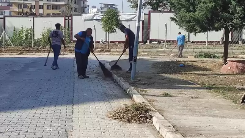 Antakya Belediyesi şehir Temizliği Için Seferber Oldu