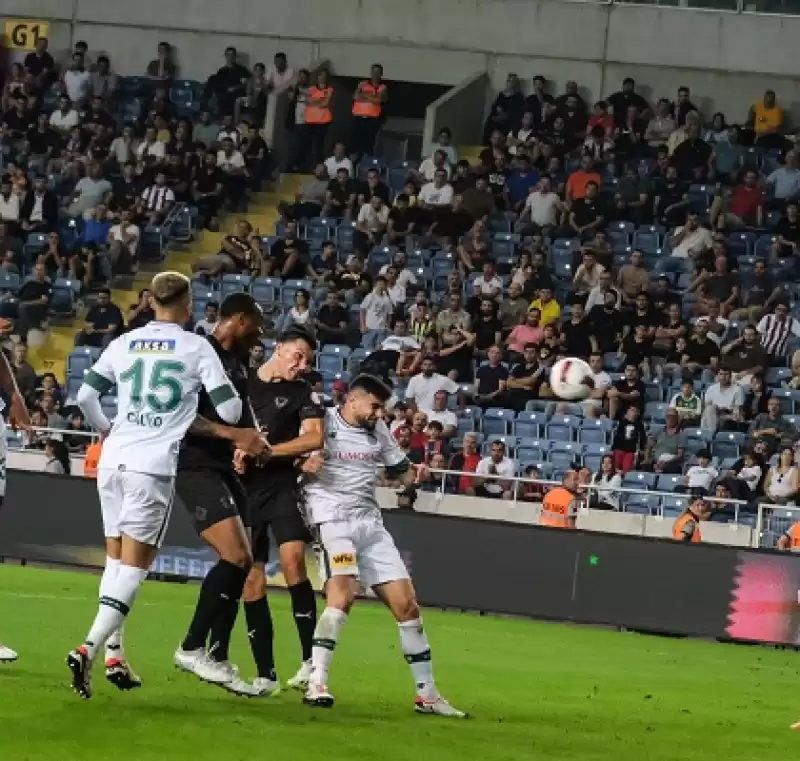 Hatayspor-Konyaspor Maçını 4 Bin 111 Seyirci Izledi