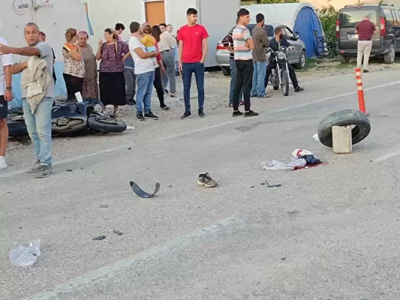 Hatay'da Otomobil Ile çarpışan Motosikletteki Iki Kişi Yaralandı