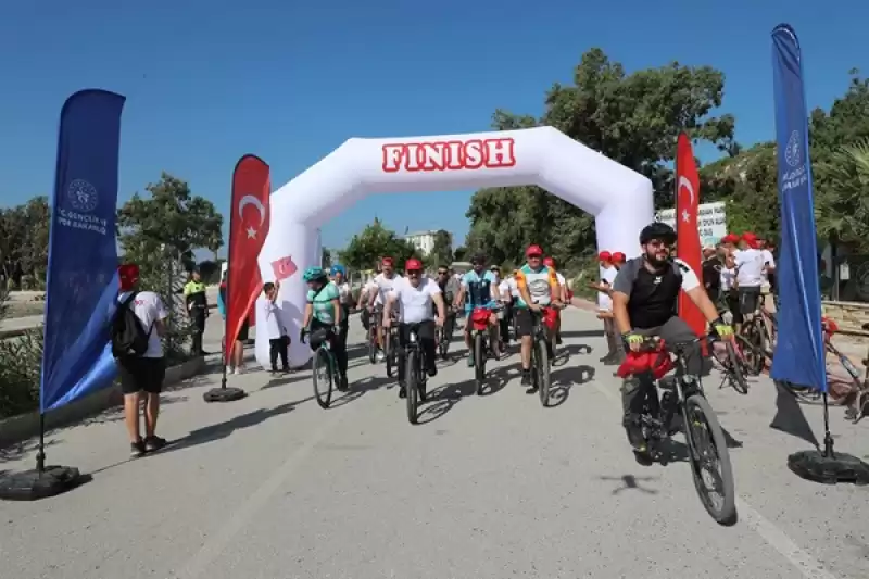 Pedallar, Vali Mustafa Masatlı’nın Katılımıyla Cumhuriyetin 100. Yıl Onuruna Döndü.