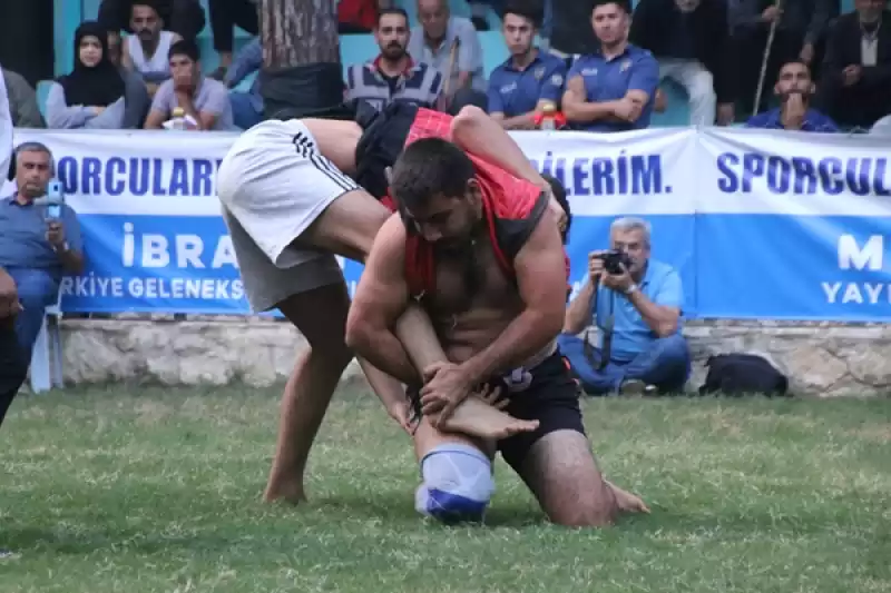 Hatay'da Türkiye Aba Güreşi Şampiyonası'nın Başpehlivanı İbrahim Güleç Oldu