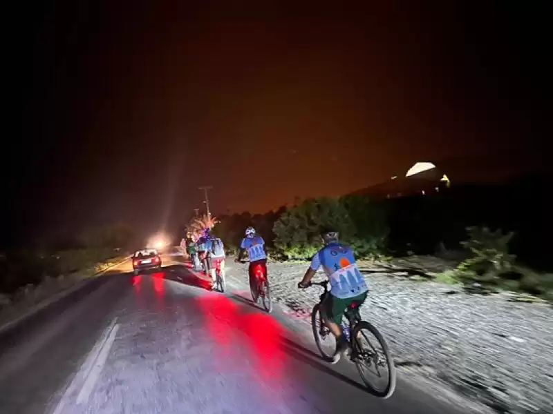 Hatay'da Bisikletliler Narenciye Tüketimi Için Pedal çevirdi