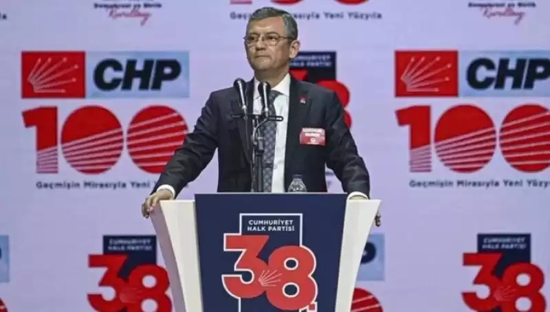 Özgür Özel CHP Genel Başkanı Seçildi