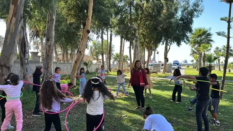 Hatay'da Konteyner Kentte Kalan Depremzede çocuklar Için Moral Etkinliği