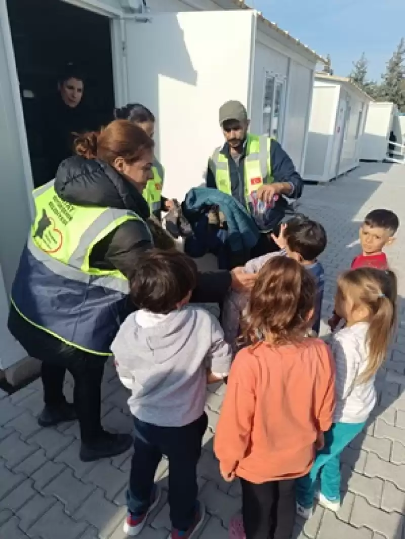 Hatay Büyükşehir Belediyesi çocuklarin Yüreğini Isitti!