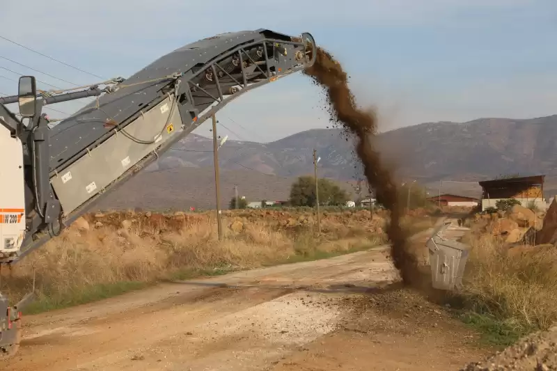 İncirli Ve Yalangoz Mahallesi’nde Asfalt öncesi çalışmalar Başladı 