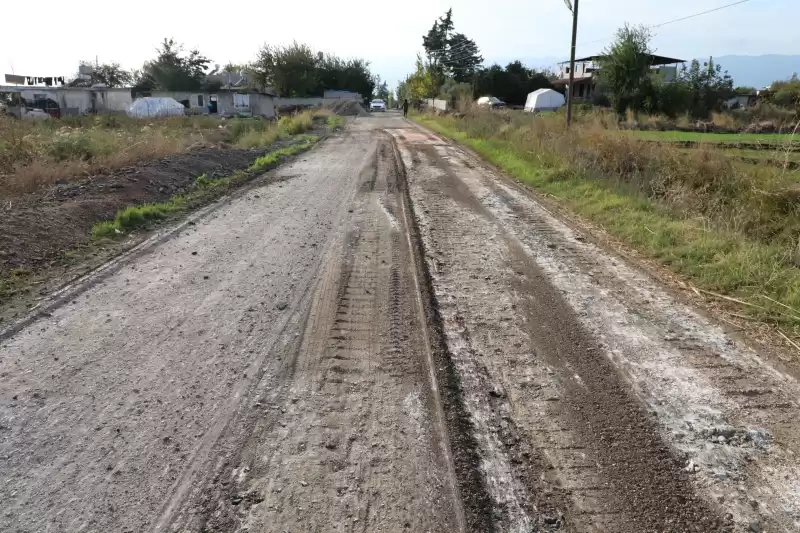 İncirli Ve Yalangoz Mahallesi’nde Asfalt öncesi çalışmalar Başladı 