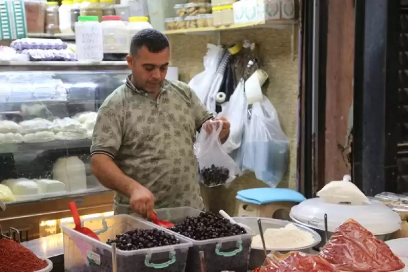 Hatay'da Işletmeleri Ayakta Kalan Uzun Çarşı Esnafının Normalleşme çabaları Sürüyor