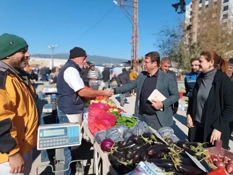 Başkan Eryılmaz, Semt Pazarını Ziyaret Etti