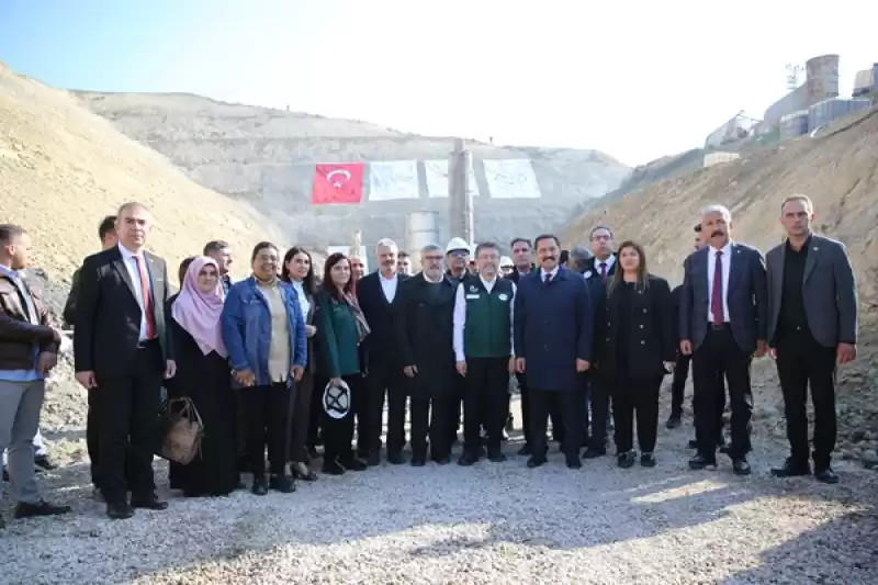 Bakan Yumaklı, Hatay'daki Karasu Regülatörü Ve Derivasyon Kanalının Inşaatını Inceledi