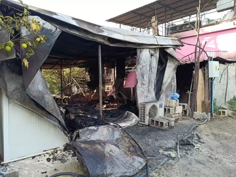 Hatay'da Prefabrik Evde çıkan Yangında 2 çocuk öldü 