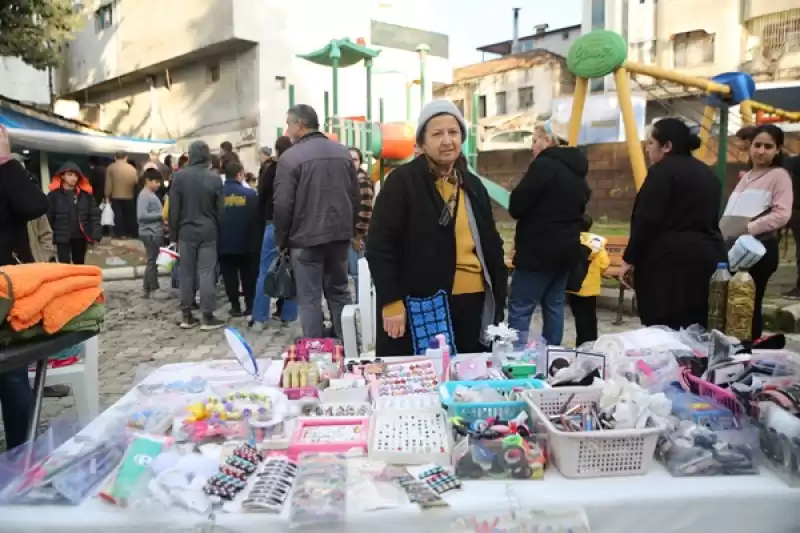 Hatay'da Ev Hanımlarından Kermes 