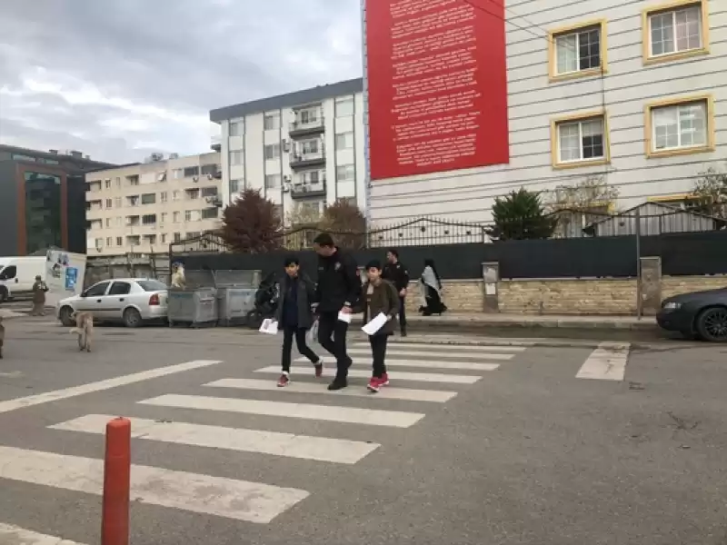 Hatay'da Polis Okul önlerinde Denetim Yaptı