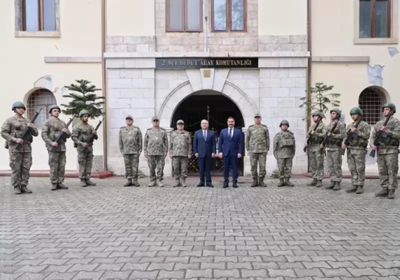 Bakan Güler’den Hatay’daki Birliklerde Inceleme