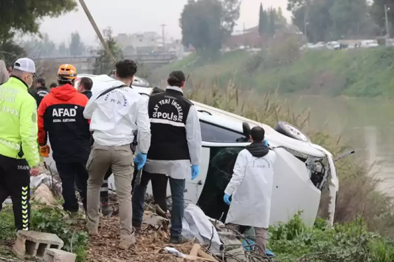 Hatay'da Nehre Devrilen Otomobilin Sürücüsü Hayatını Kaybetti