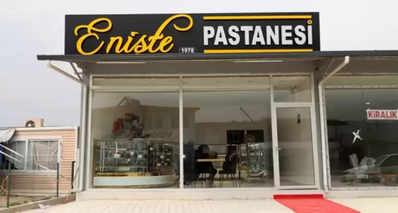 Enişte Pastanesi Yeniden Müşterilerinin Hizmetinde