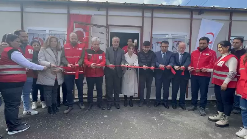 Türk Kızılay Hatay'da Butik Açtı