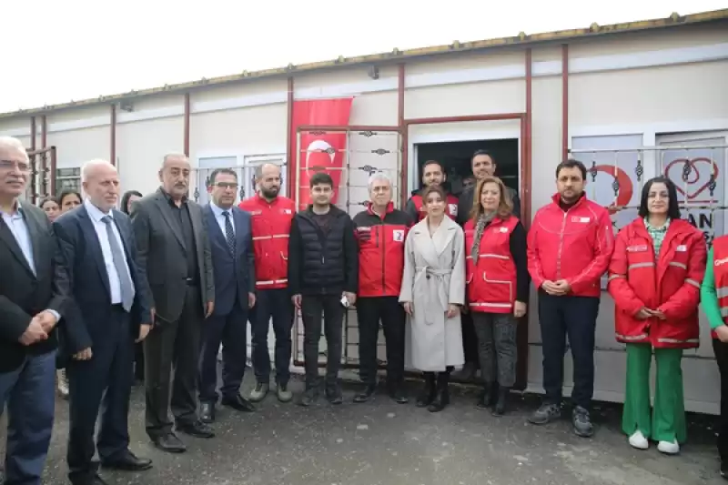 Türk Kızılay Hatay'da Butik Açtı