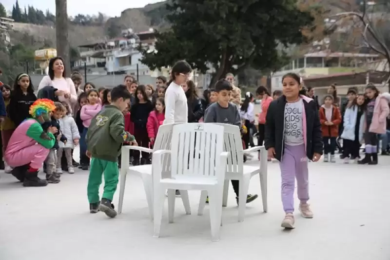 Hatay'da Depremzede çocuklar Için Moral Etkinliği Düzenlendi