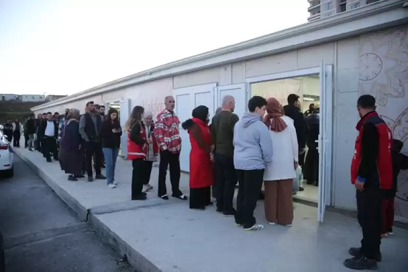 Hatay Valisi Masatlı, Vatandaşlarla Iftar Yaptı