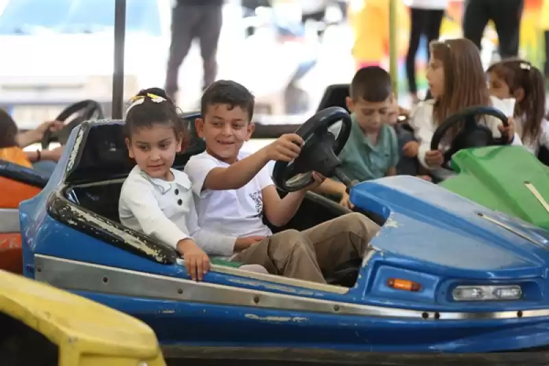 Hatay'da Depremzede çocuklar, BtcTurk Organizasyonunda Lunaparkta Eğlendi 