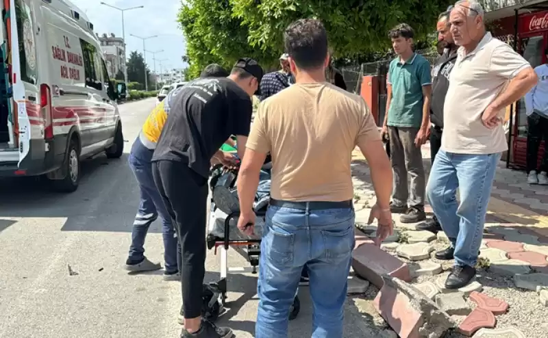 Hatay'da Otomobille çarpışan Motosikletin Sürücüsü Yaralandı