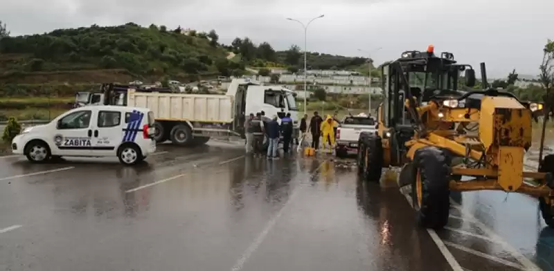 Hatay'da Sağanak Hayatı Olumsuz Etkiledi