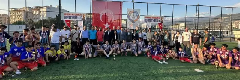 İskenderun'da Depremzede çocuklar Için Düzenlenen Futbol Turnuvası Tamamlandı