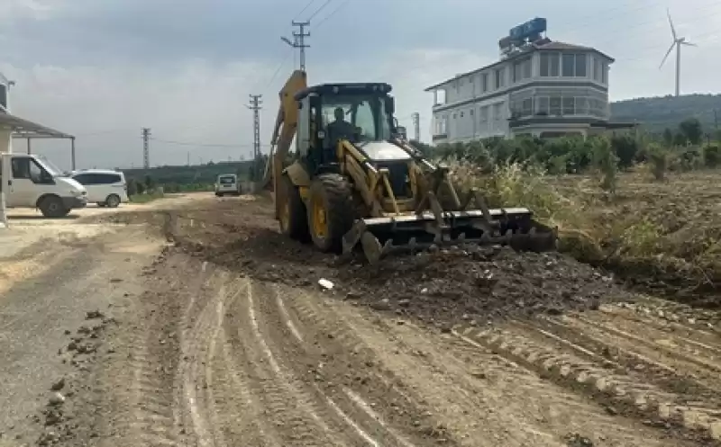 Fen Işleri Ekiplerimizce 10 Mahallemizde Eşzamanlı çalışmalarımızı Sürdürüyoruz