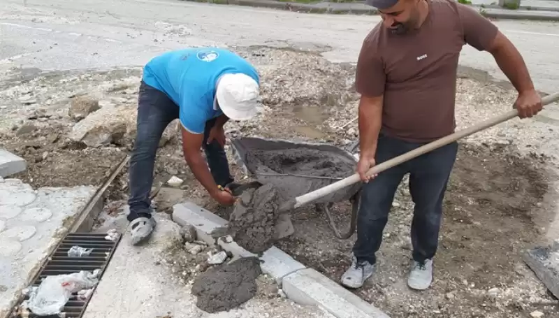 Şiddetli Yağışlardan Zarar Gören Yollar Onarıldı