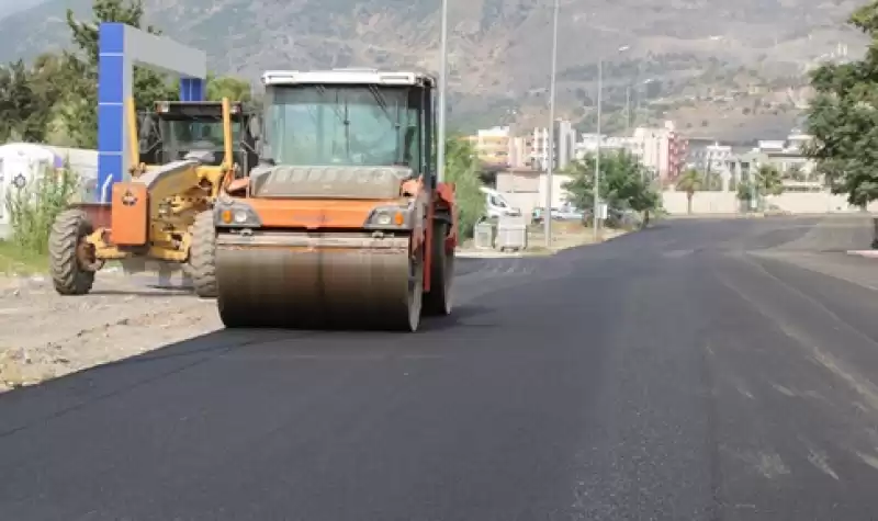 İskenderun Ve Arsuz’daki Beton Asfalt çalışmaları Sürüyor