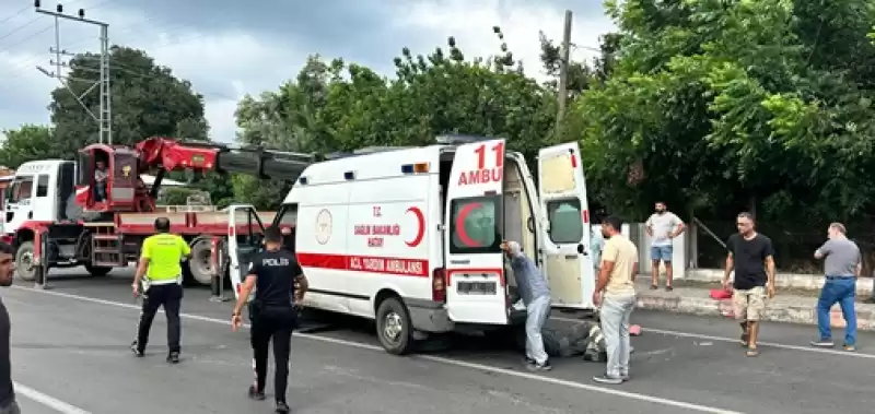 Hatay'da Devrilen Ambulanstaki 2 Sağlık Personeli Yaralandı