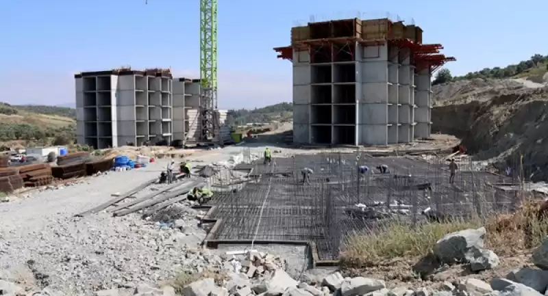 Hatay'ın Kisecik Mahallesi'nde Afetzedeler Için Inşa Edilen Konutlar Yükseliyor 