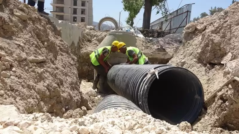 Atatürk Caddesi’nde Altyapı çalışmaları Tam Gaz Devam 