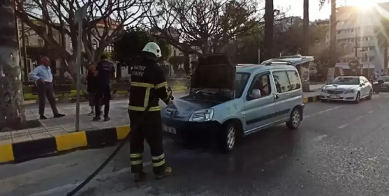 İskenderun Sahilinde Araç Yangını