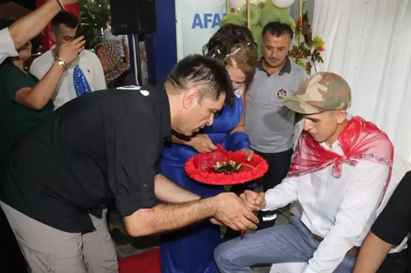 Hatay'da Temsili Askerlik Yapacak Otizmli Genç Için 