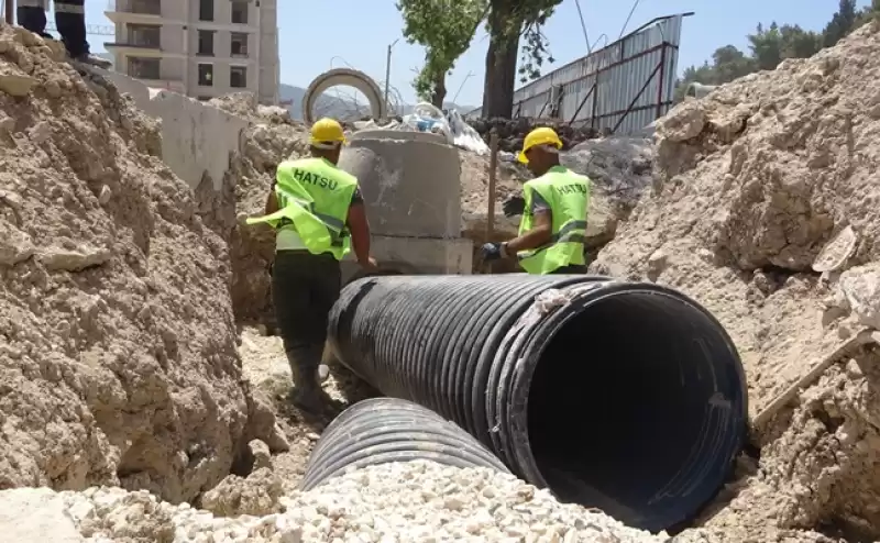 Atatürk Caddesi’nde Yağmur Suyu Hattı çalışmaları Tamamlandı