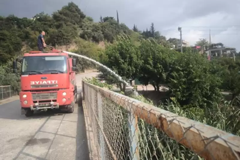 Hatay'da Otluk Alanda çıkan Yangın Söndürüldü