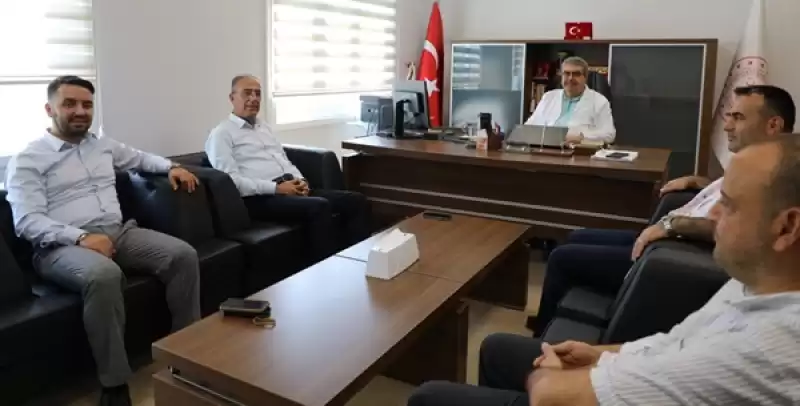 Başkan Yapar, Hatay Eğitim Ve Araştırma Hastanesi’nde Hastalara Moral Verdi