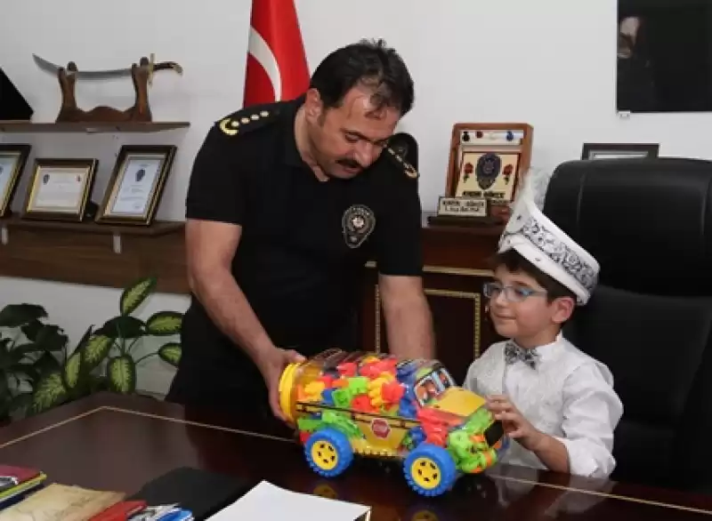 Hatay'da Vefat Eden Polis Memurunun Oğlu Için Sünnet Düğünü Yapıldı