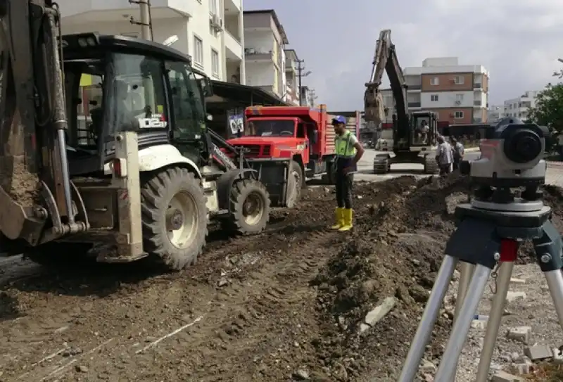 İskenderun Meydan’da Altyapı Eksikleri Tamamlanıyor