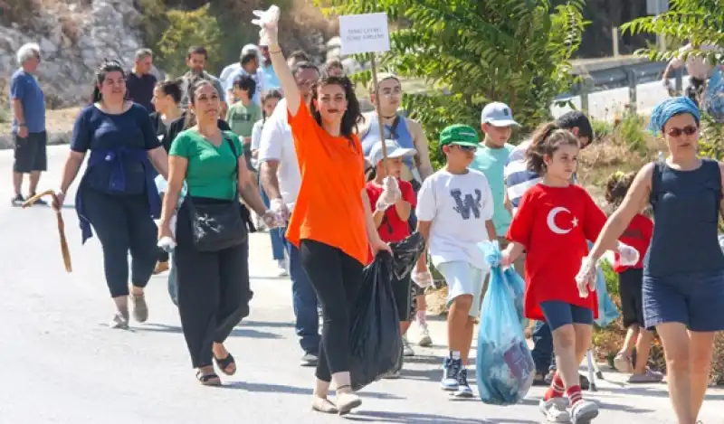 Amacımız Temiz Bir Defne Için Sesimizi Duyurmak!