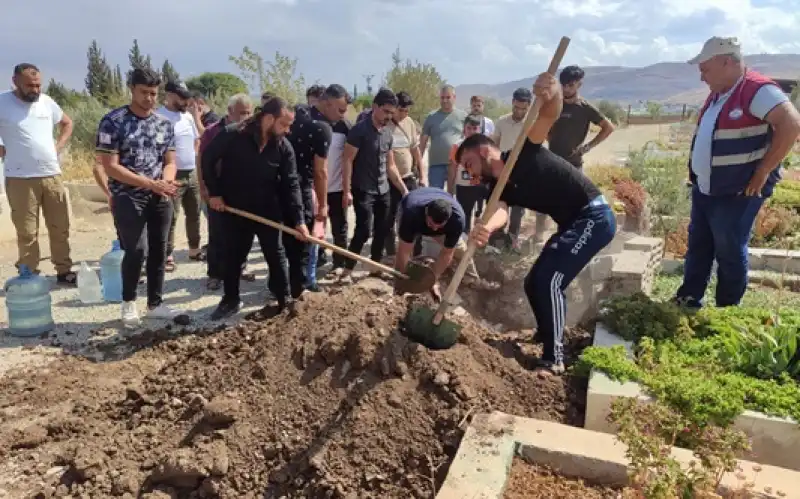 Hatay'da Gölette Boğulan 5 Kişiden 4'ünün Cenazesi Suriye'ye Gönderildi