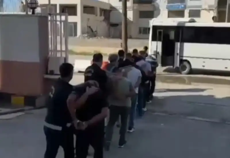 Hatay Emniyeti Aranan 8 Kişiyi İskenderun'da Yakaladı