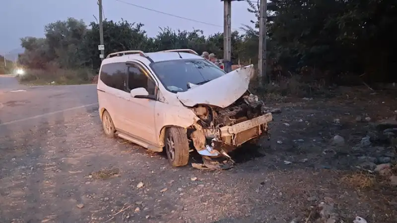 Hatay'da 3 Aracın Karıştığı Zincirleme Trafik Kazasında 7 Kişi Yaralandı