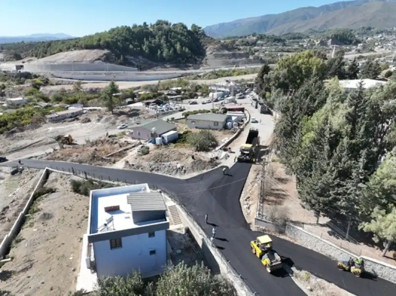 Oğlakören Ve Dikmece Mahallelerin’de Büyükşehir’in Asfalt Seferberliği Sürüyor