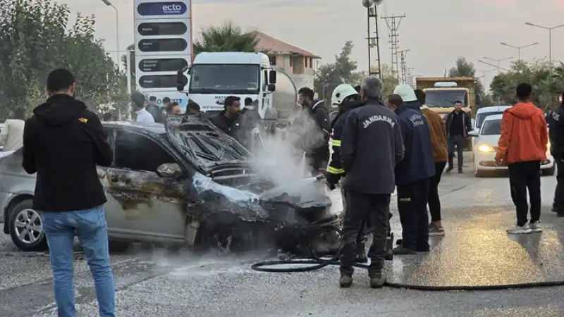 Hatay'da Otomobilde çıkan Yangın Söndürüldü