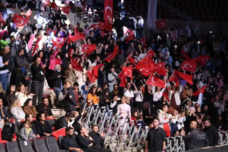 Hataylılar Cumhuriyet Konserinde Doyasıya Eğlendi